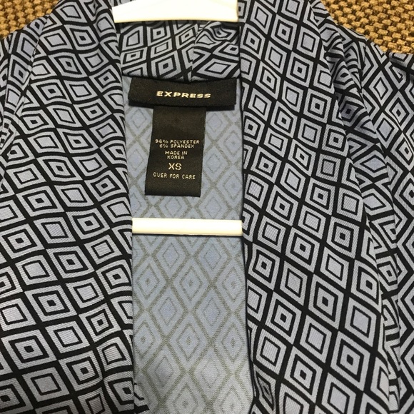 Express Top - Picture 2 of 4